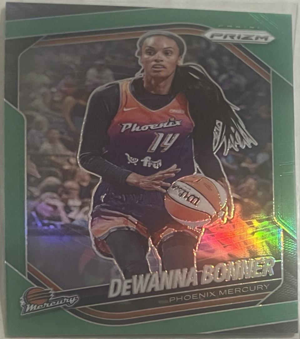 DeWanna Bonner [Green] #32