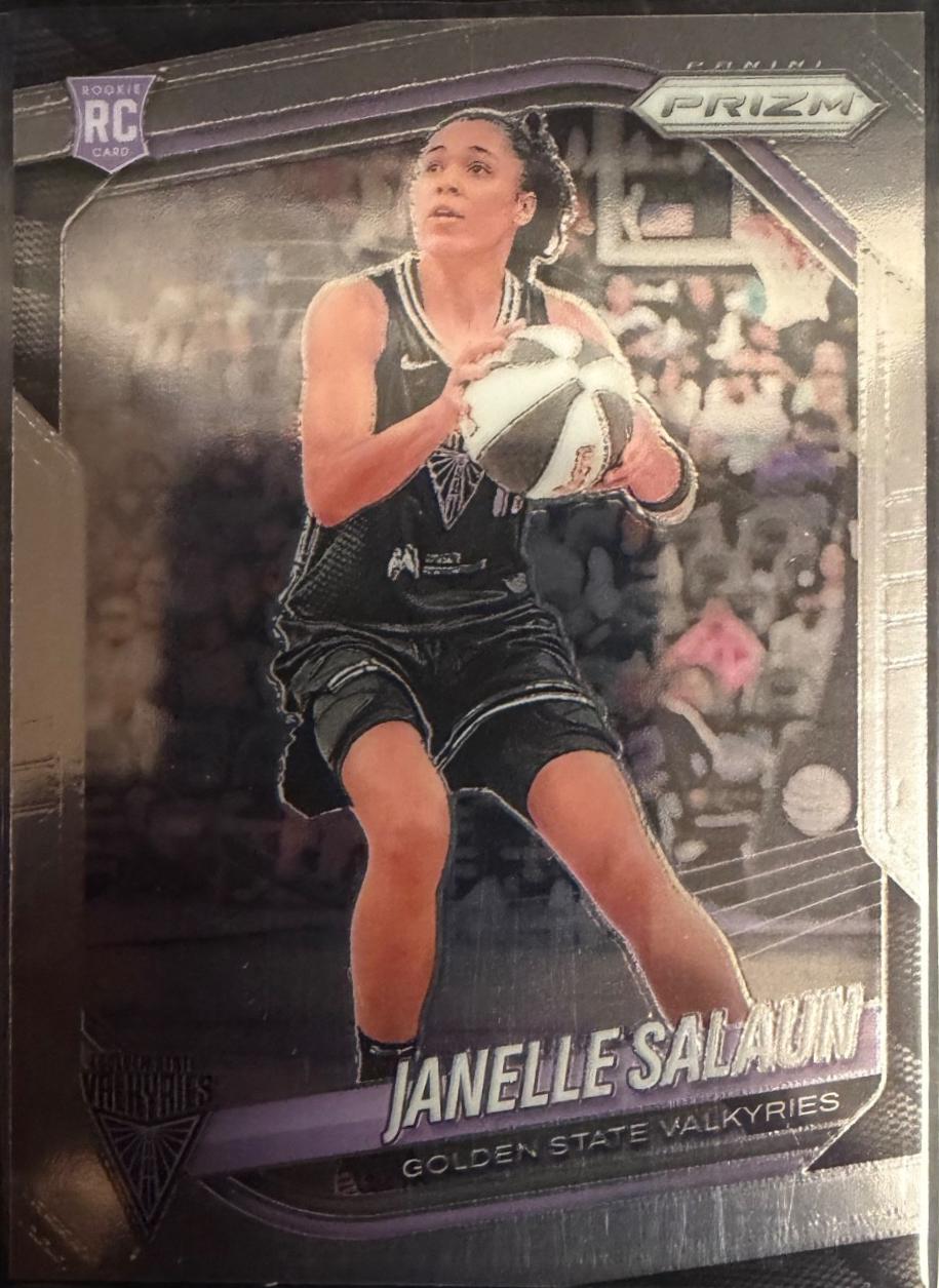 Janelle Salaun #20