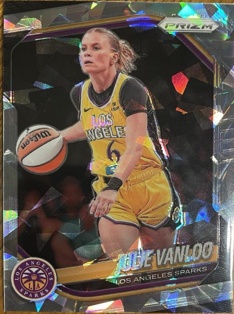 Julie Vanloo [Ice] #132