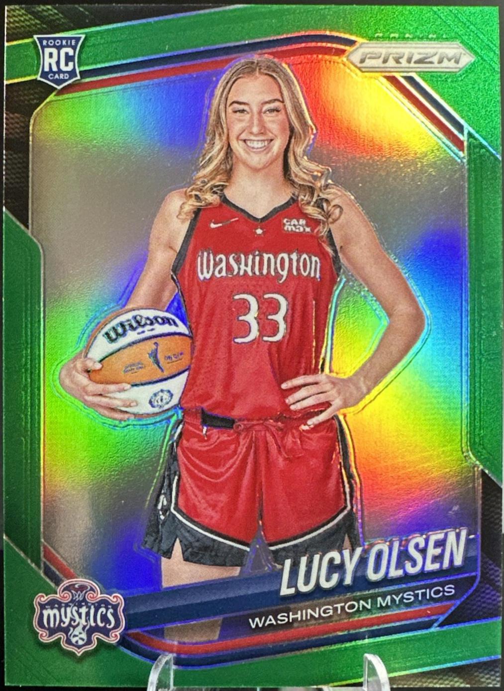 Lucy Olsen [Green] #145