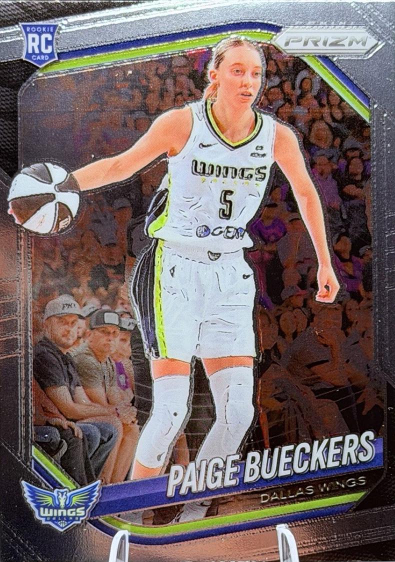 Paige Bueckers #5