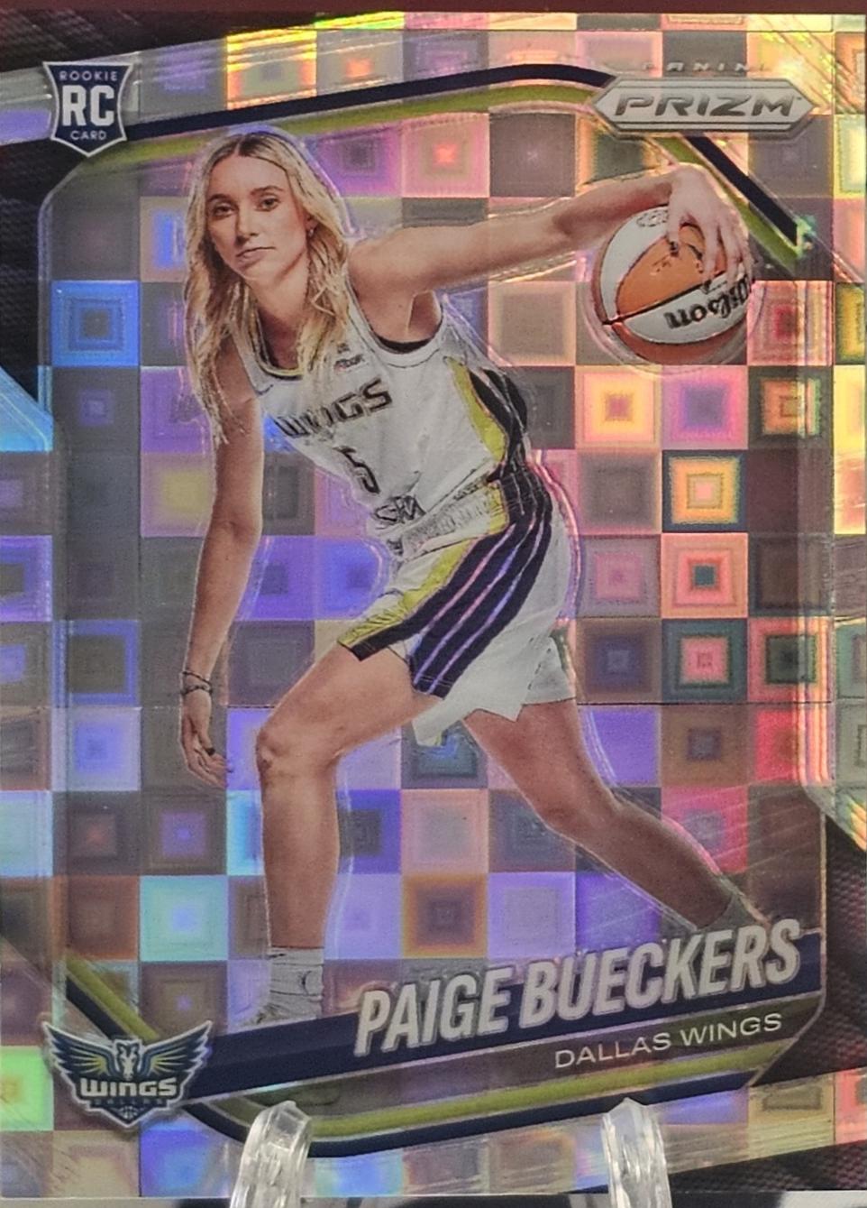 Paige Bueckers [Pandora] #147