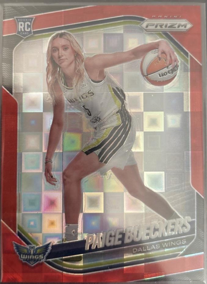 Paige Bueckers [Red Pandora] #147