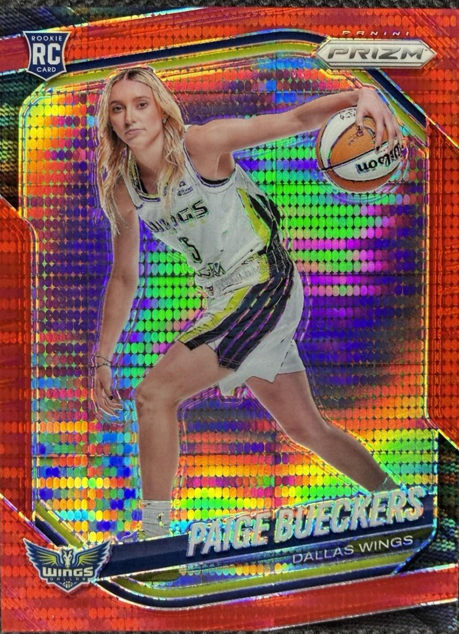 Paige Bueckers [Red Pulsar] #147