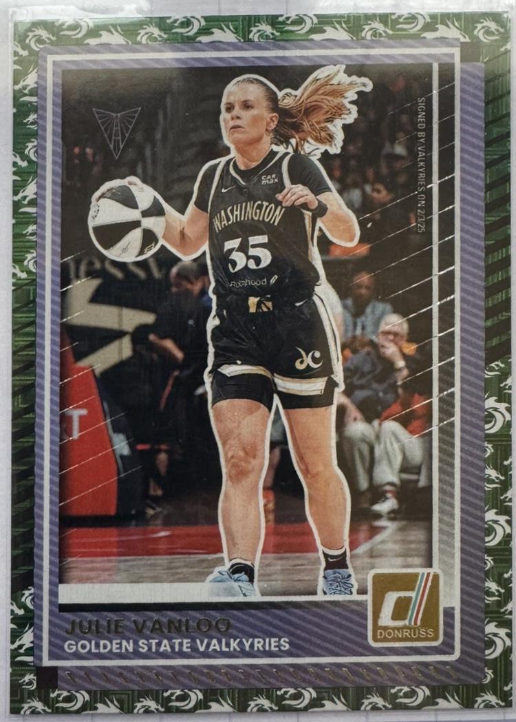 Julie Vanloo [Dragon] #29