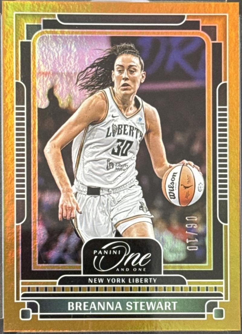 Breanna Stewart [Holo Gold] #54