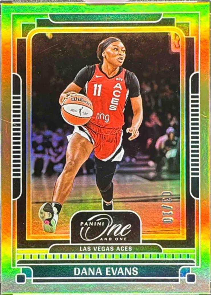 Dana Evans [Holo Gold] #25