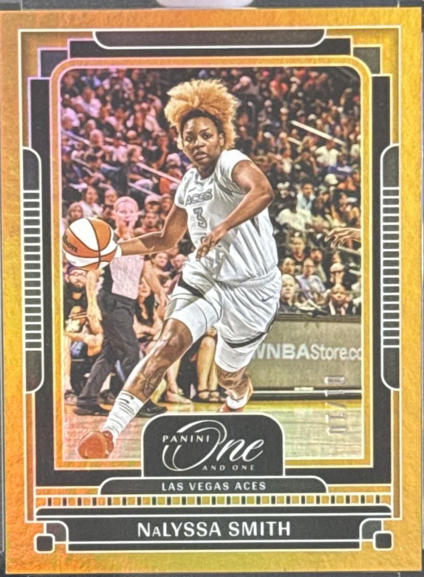 NaLyssa Smith [Holo Gold] #10