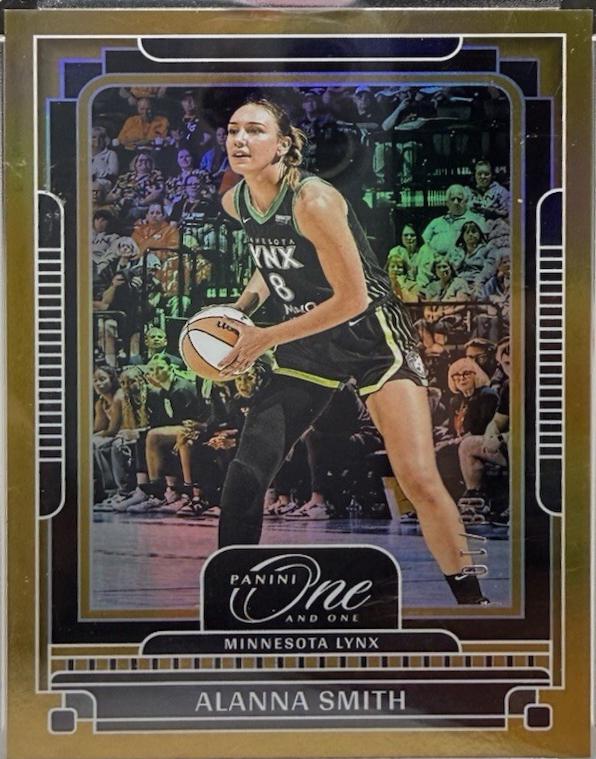 Alanna Smith [Holo Gold] #70
