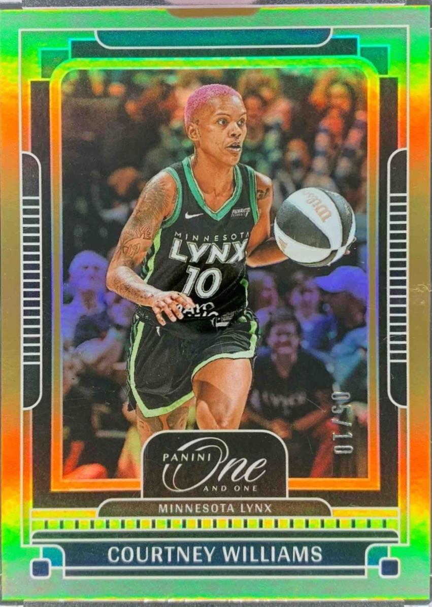 Courtney Williams [Holo Gold] #6