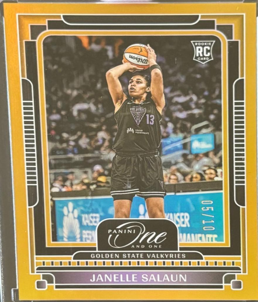 Janelle Salaun [Holo Gold] #42