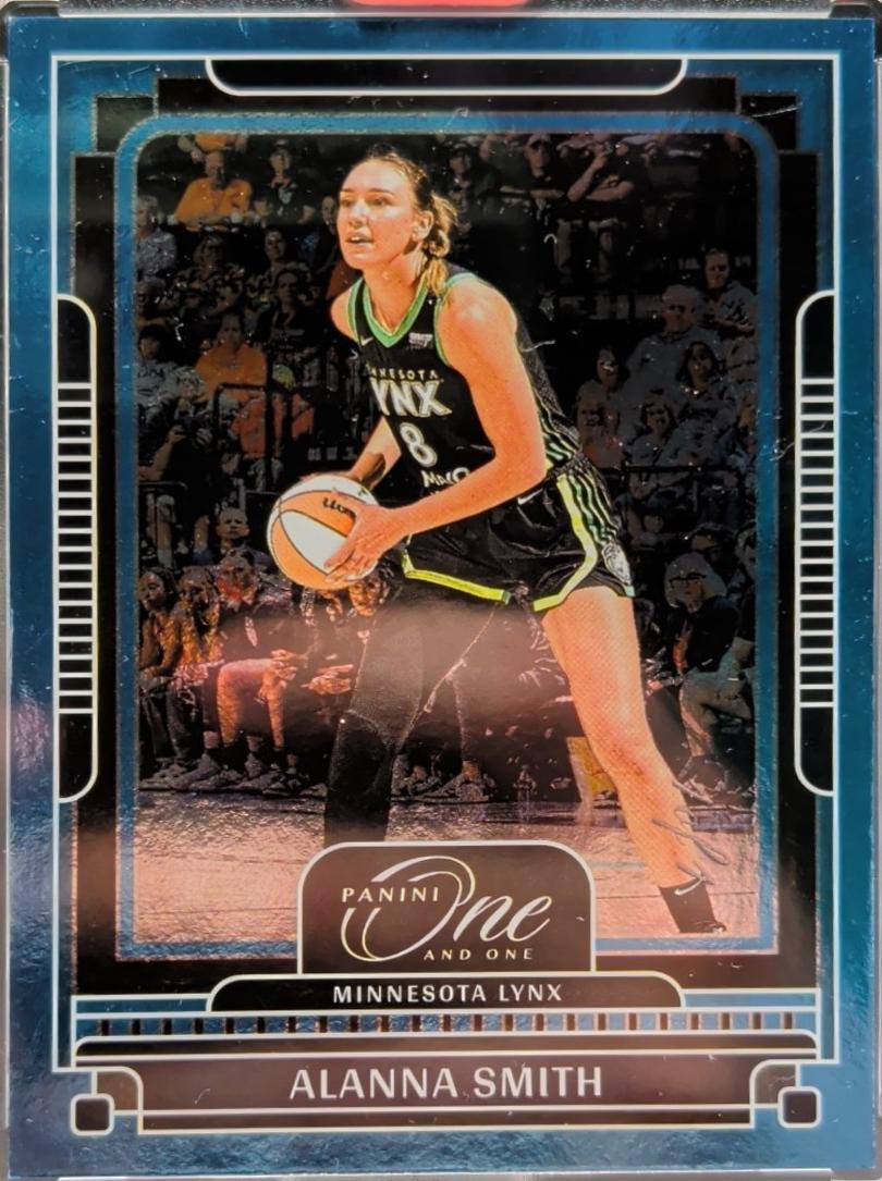 Alanna Smith [Holo Platinum Blue] #70