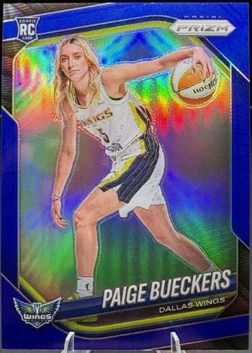 Paige Bueckers [Blue] #147