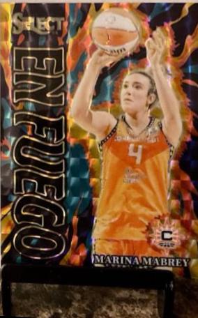 Marina Mabrey [Black Finite Prizm] #9