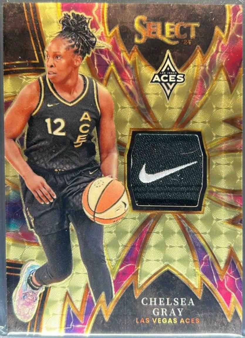 Chelsea Gray [Gold Vinyl Prizm] #8