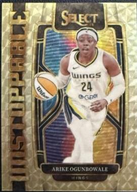 Arike Ogunbowale [Gold Vinyl Prizm] #15