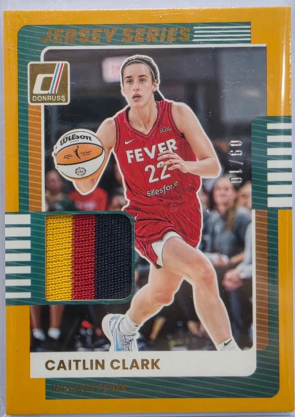 Caitlin Clark [Gold] #30