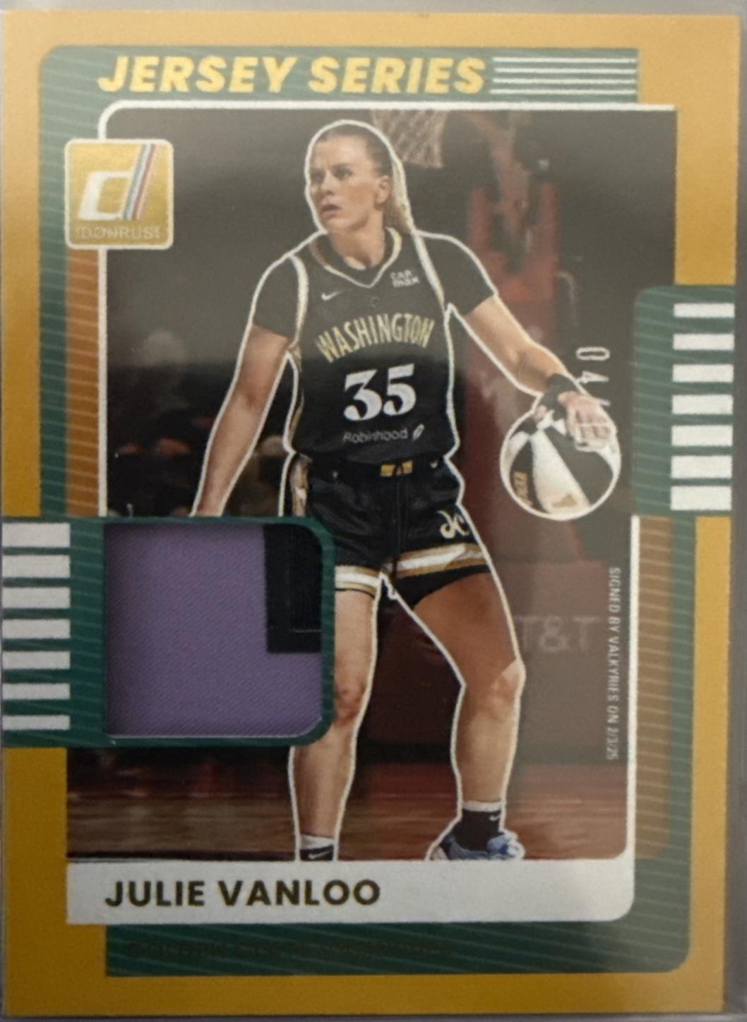 Julie Vanloo [Gold] #52