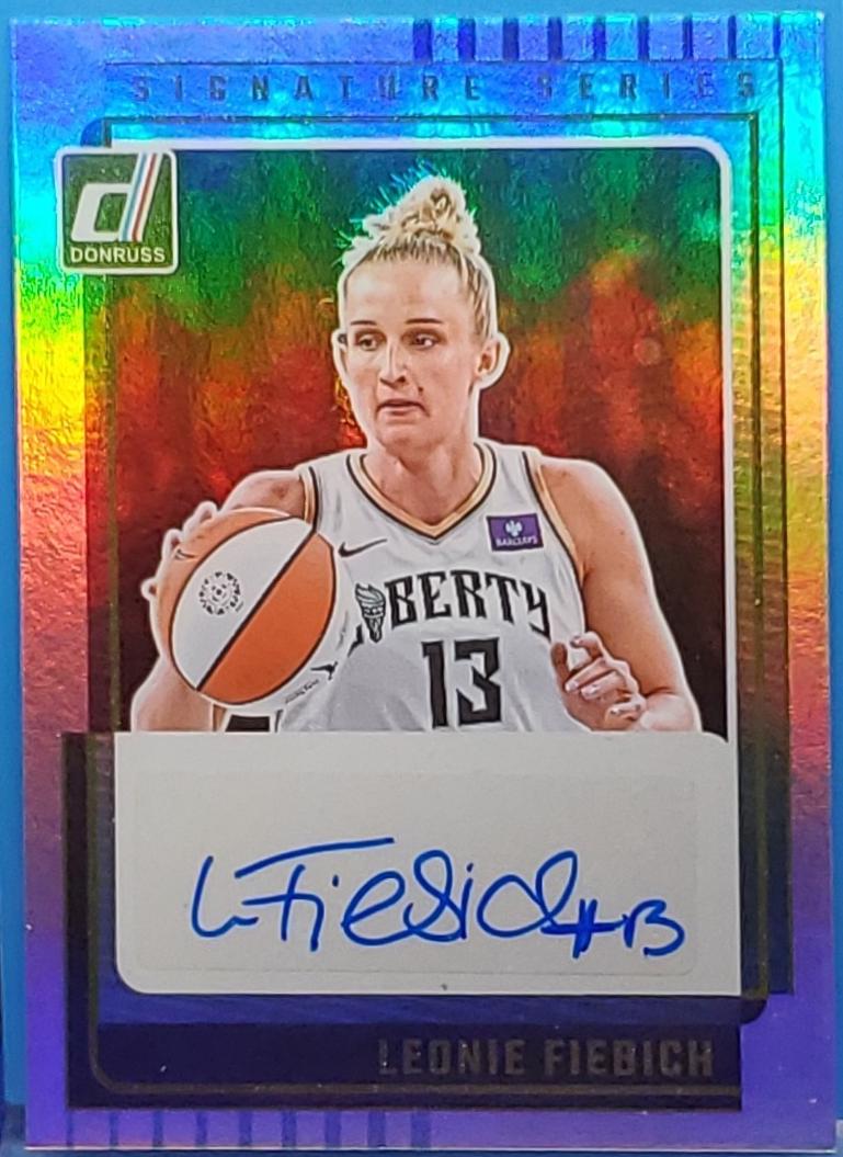 Leonie Fiebich #27