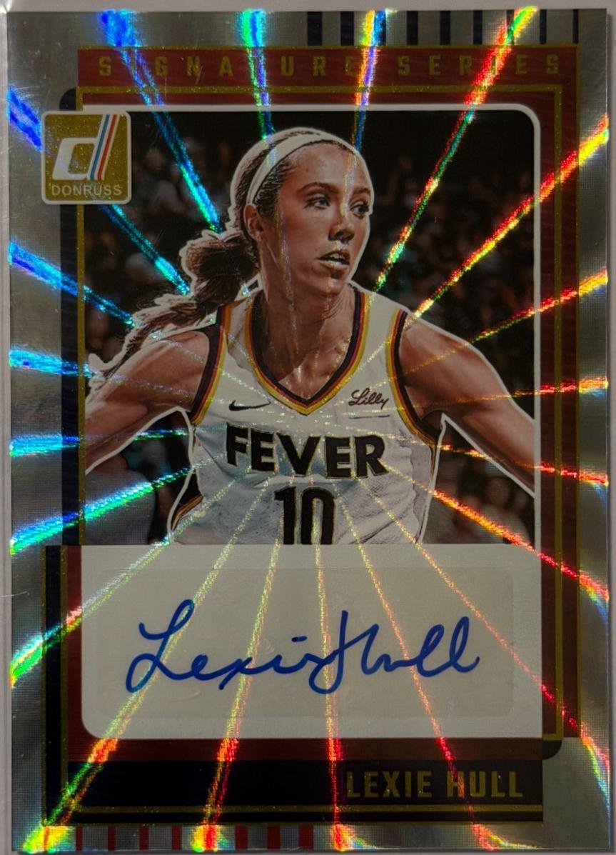 Lexie Hull [Holo Laser] #12