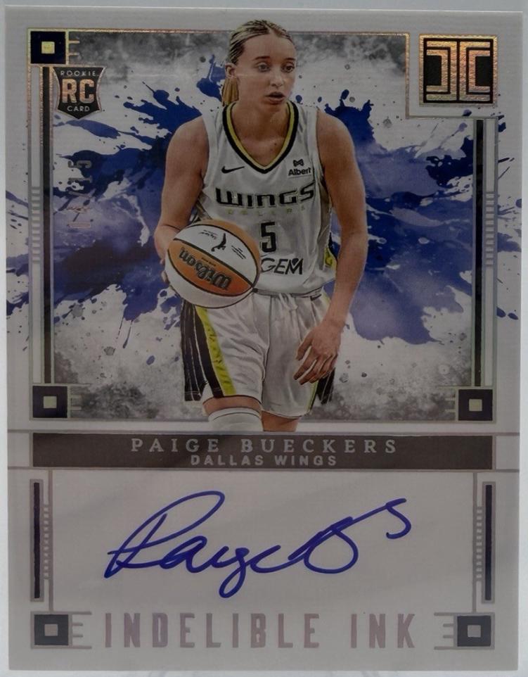Paige Bueckers #30