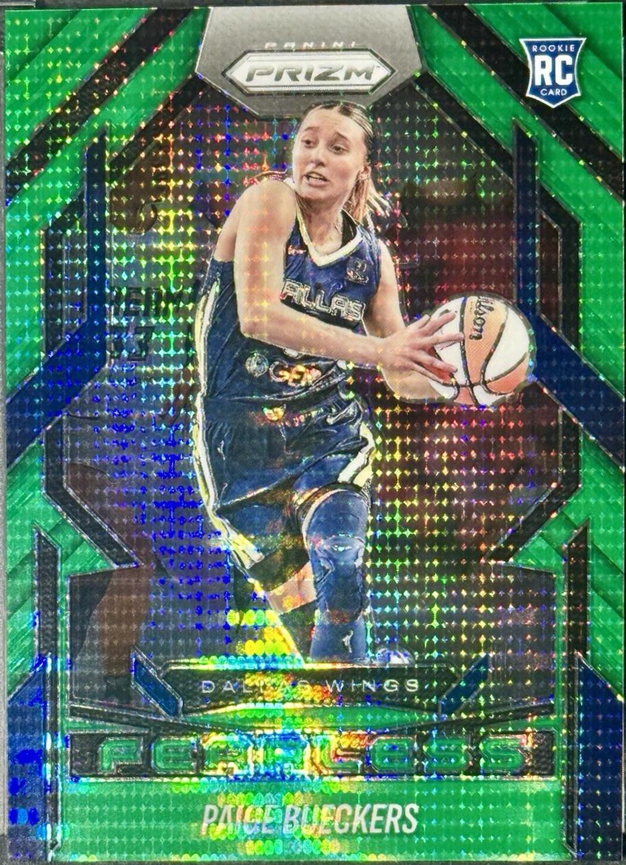 Paige Bueckers [Green Pulsar] #13