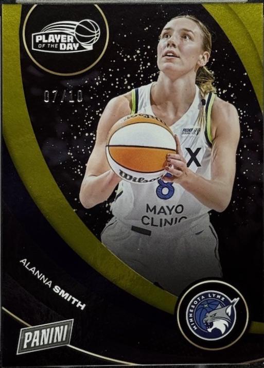 Alanna Smith [Gold] #17