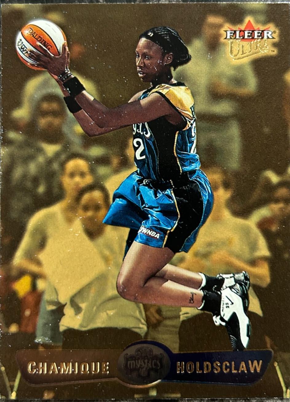 Chamique Holdsclaw [Gold Medallion] #31