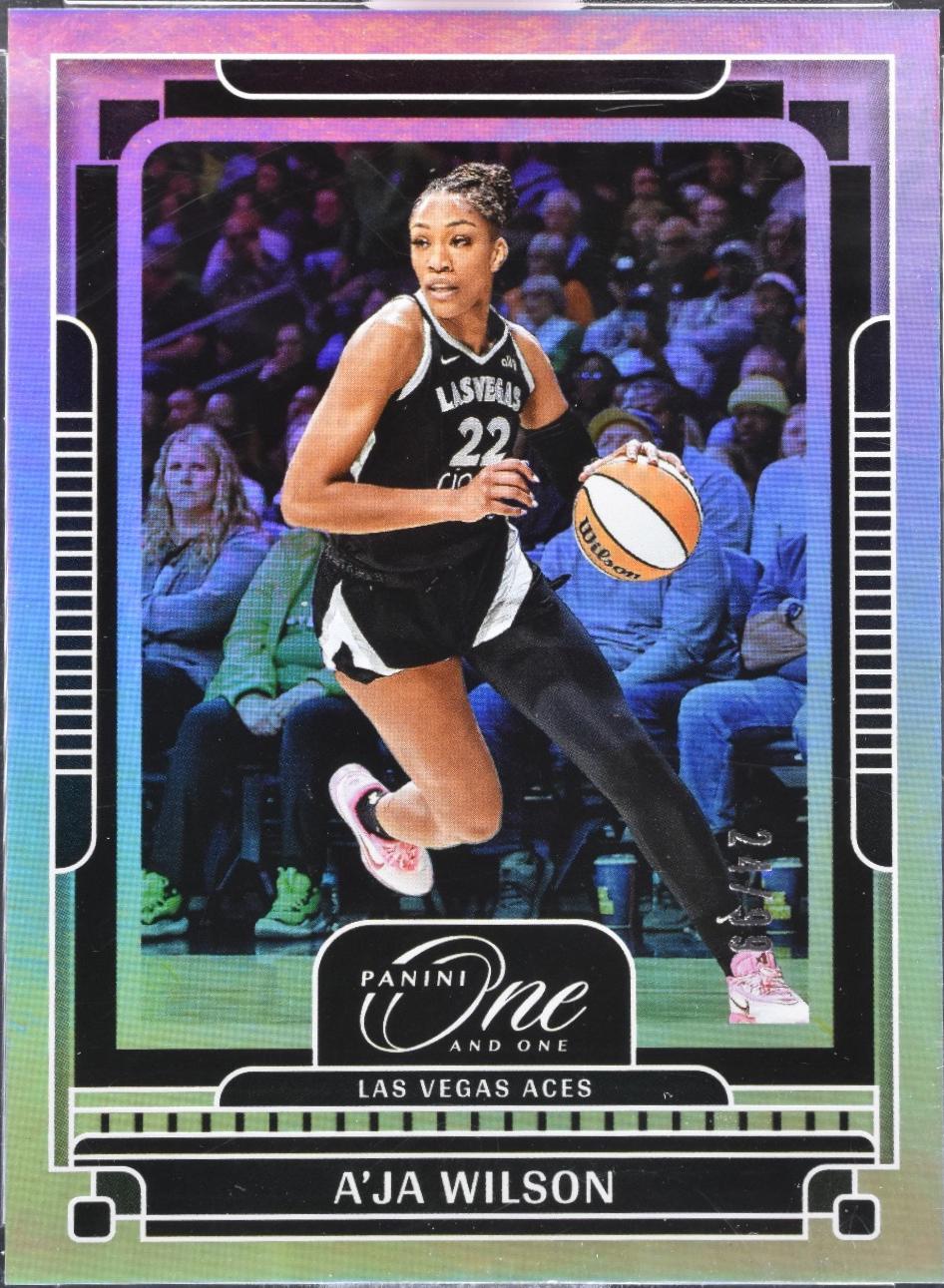 A'ja Wilson [Holo Emerald] #18