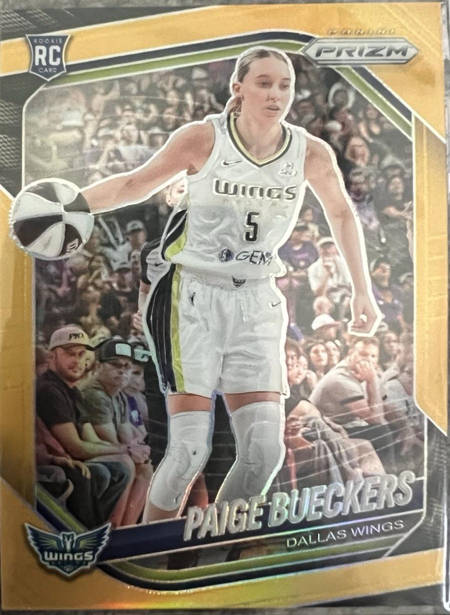 Paige Bueckers [Gold] #5