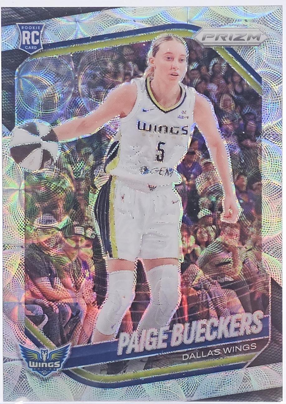Paige Bueckers #5