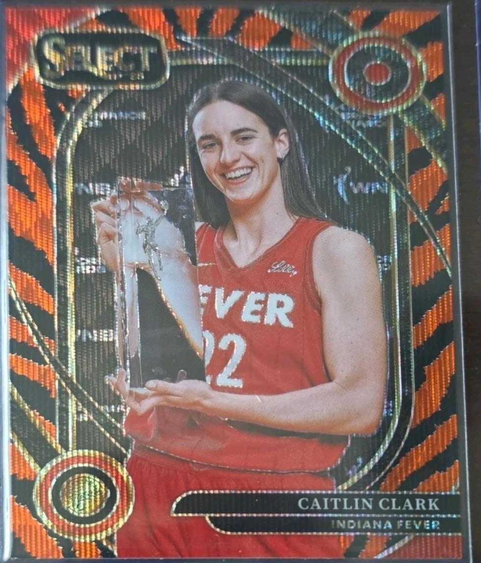 Caitlin Clark [Tiger Prizm] #242