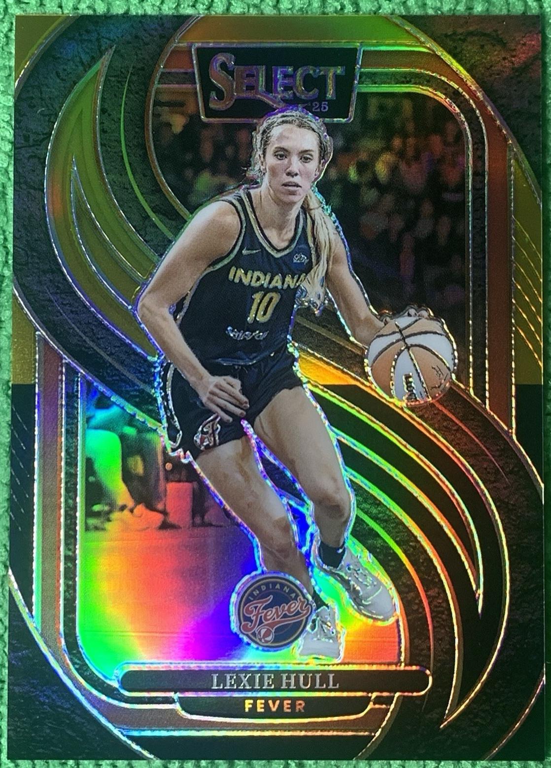 Lexie Hull [Black Gold Prizm] #138