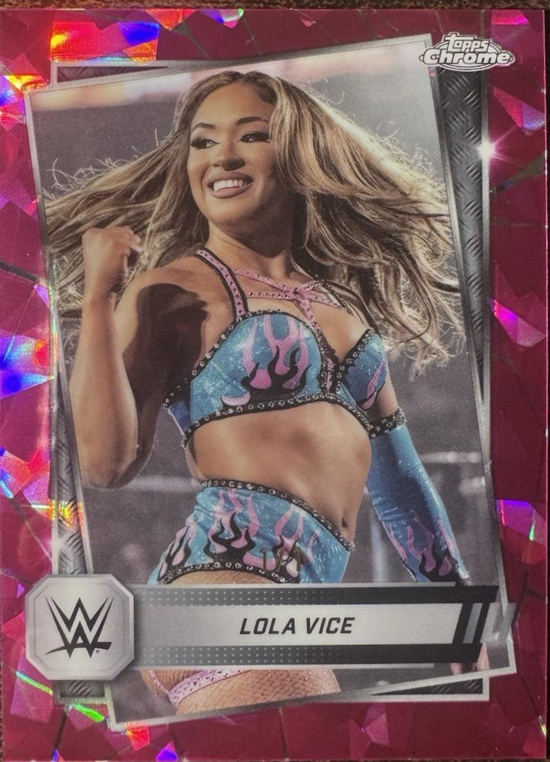 Lola Vice [Padparadscha Sapphire Refractor] #151