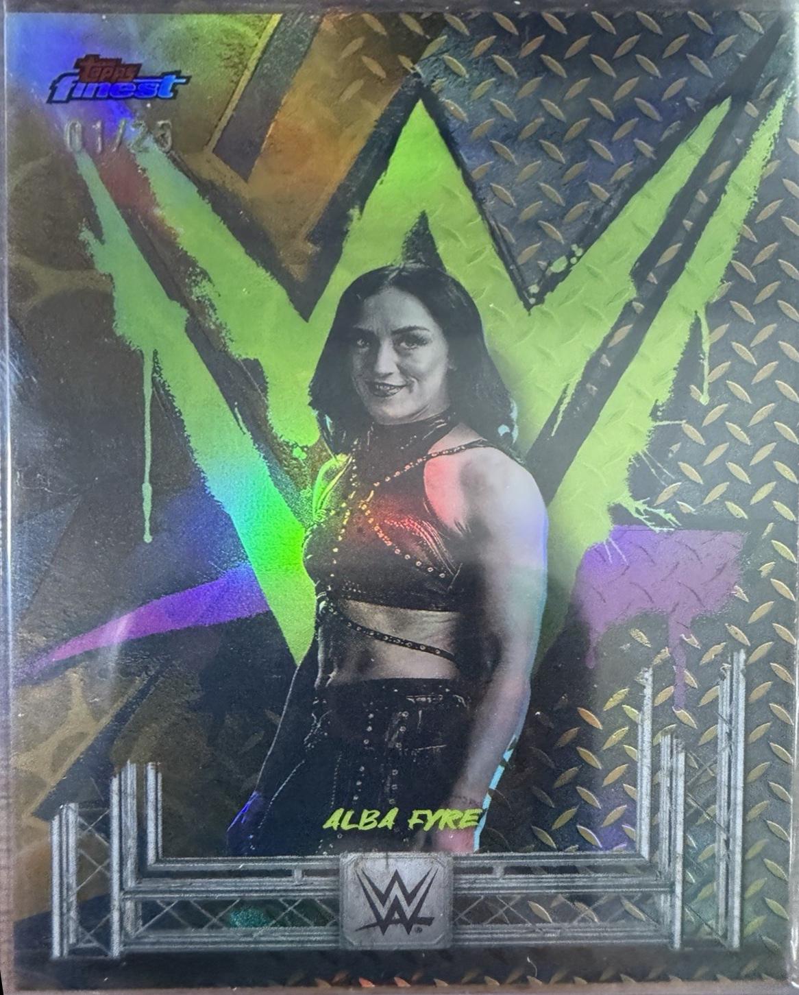 Alba Fyre [Gold Refractor] #189