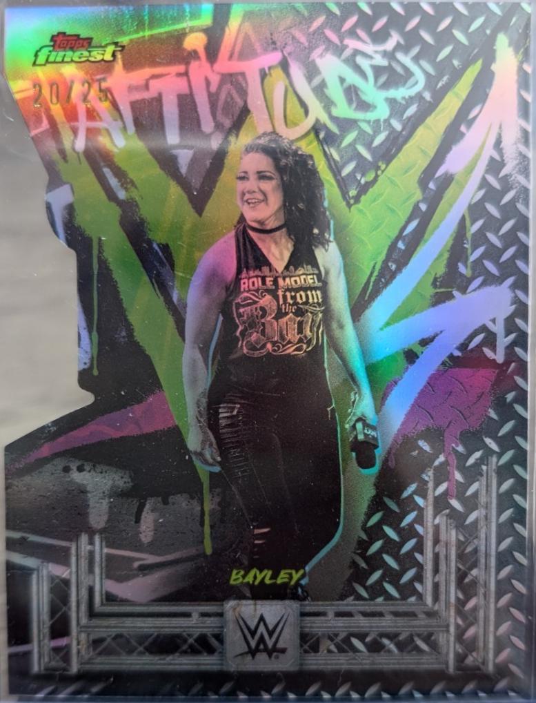 Bayley [Die-Cut Refractor] #218