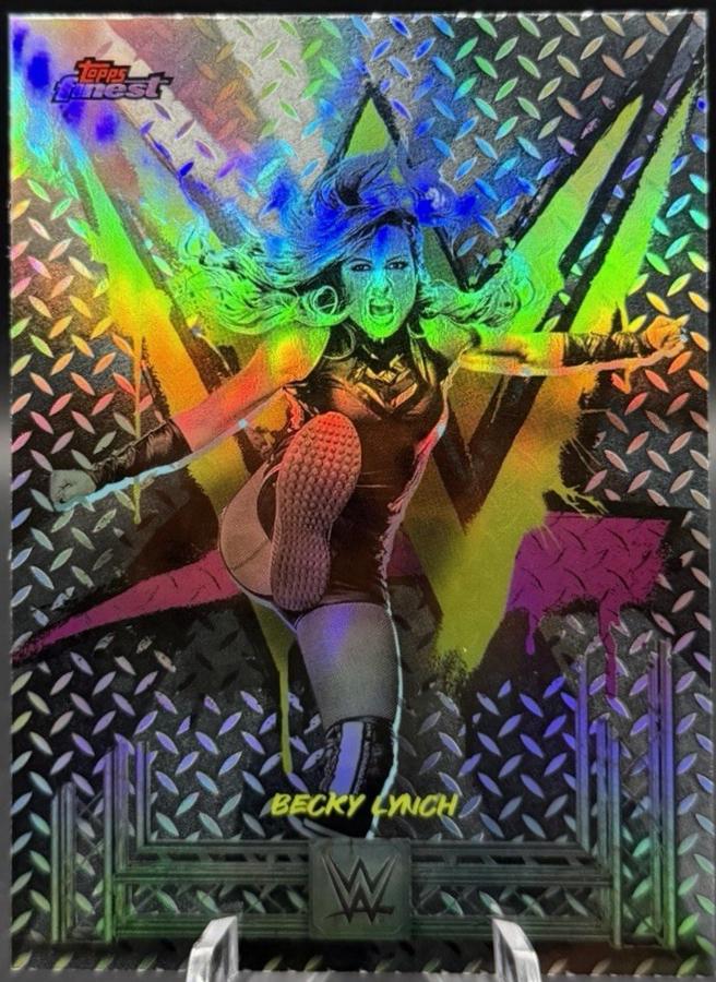 Becky Lynch [Refractor] #63