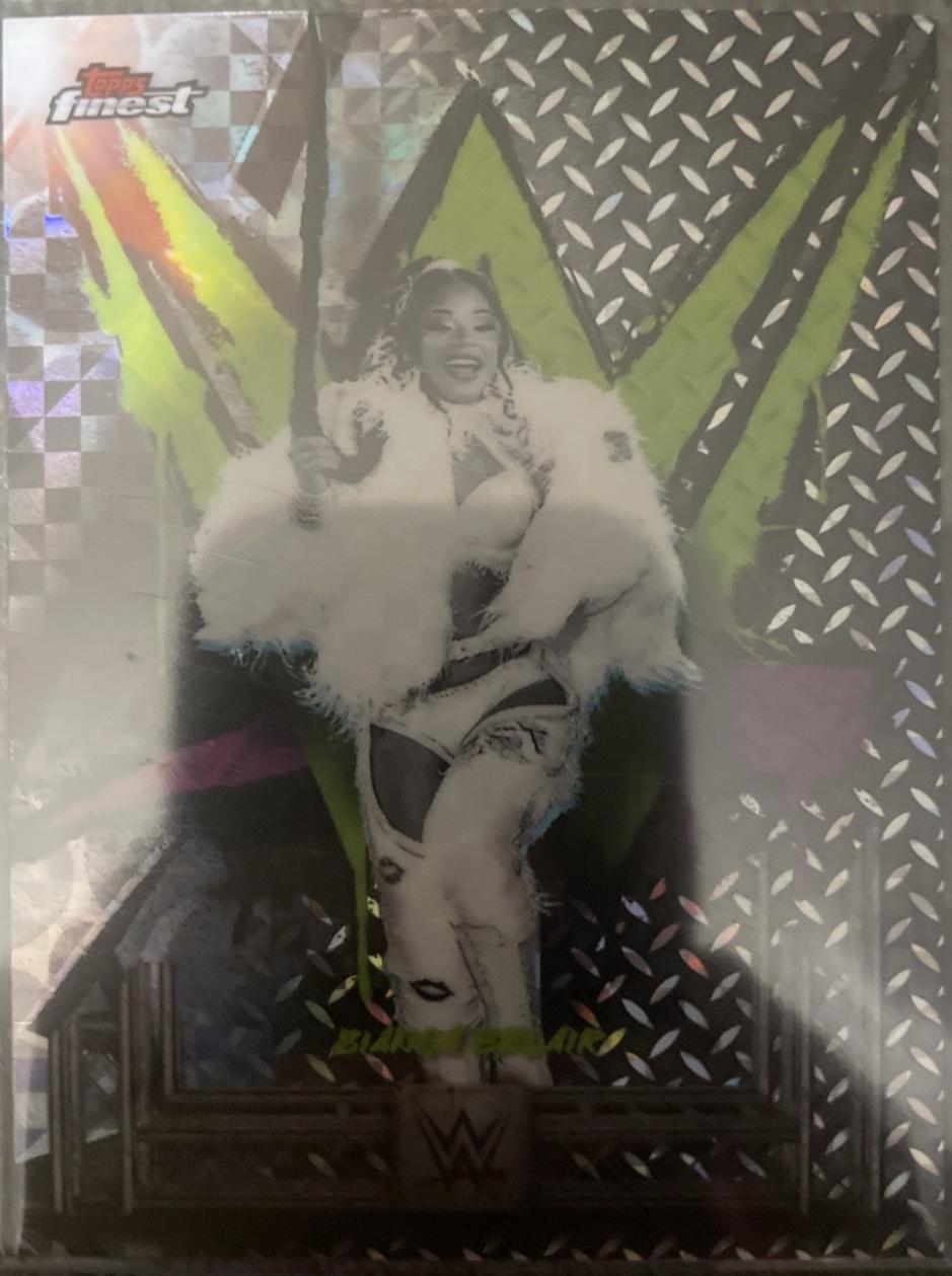 Bianca Belair [Refractor] #140