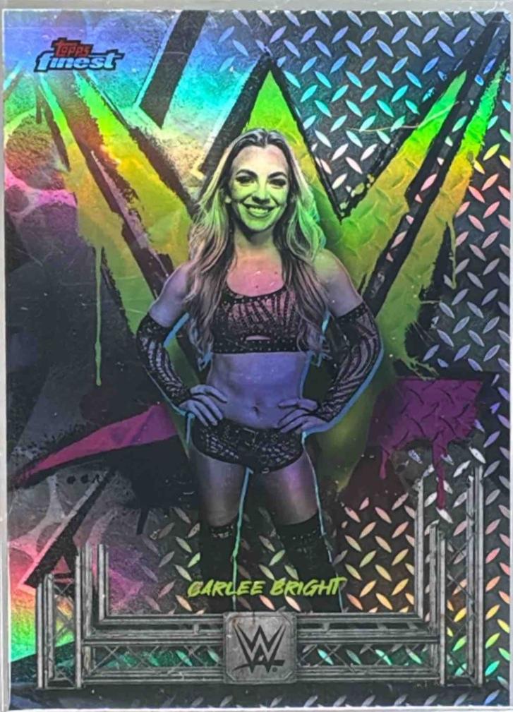 Carlee Bright [Refractor] #184