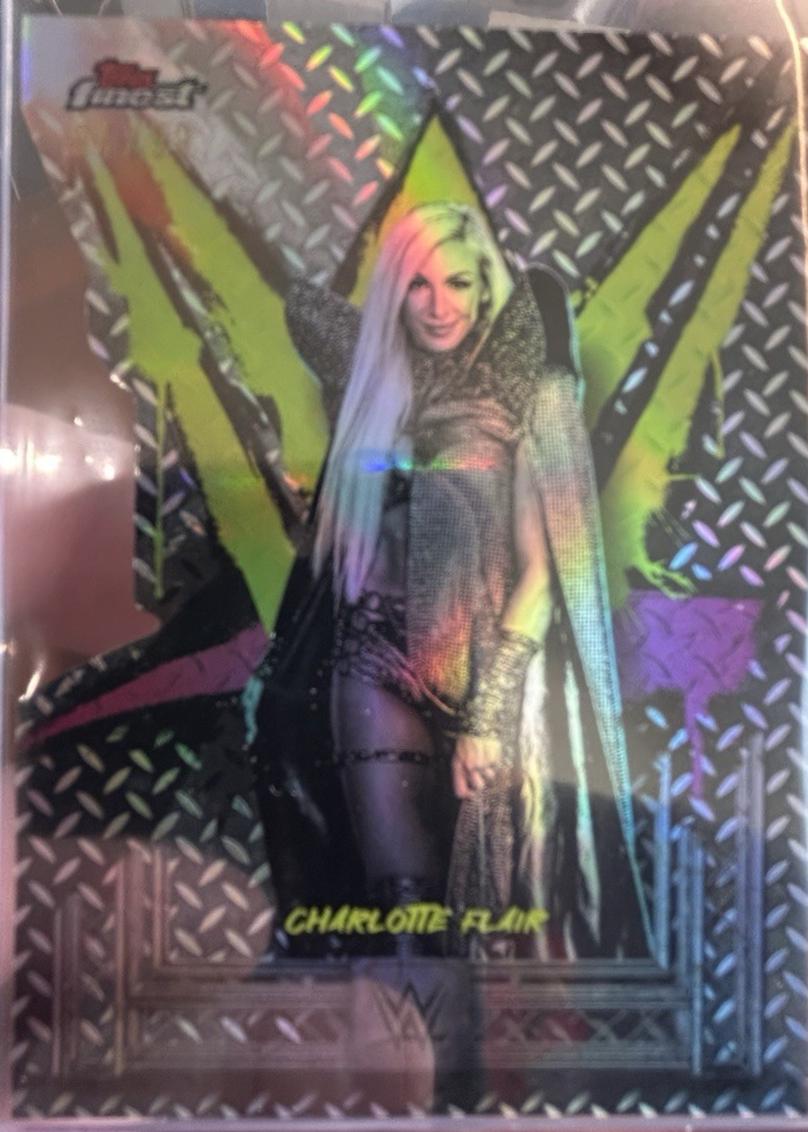Charlotte Flair [Die-Cut Refractor] #6