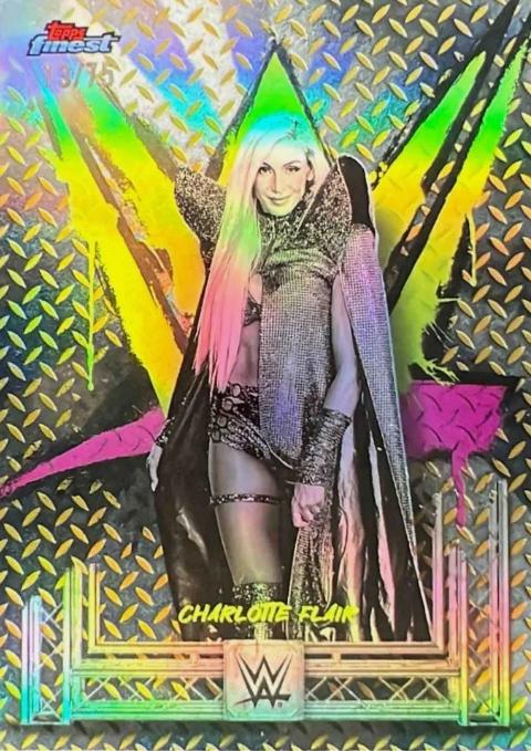 Charlotte Flair [Gold Refractor] #6
