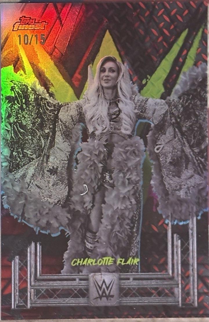 Charlotte Flair [Red Black Vapor Refractor] #106