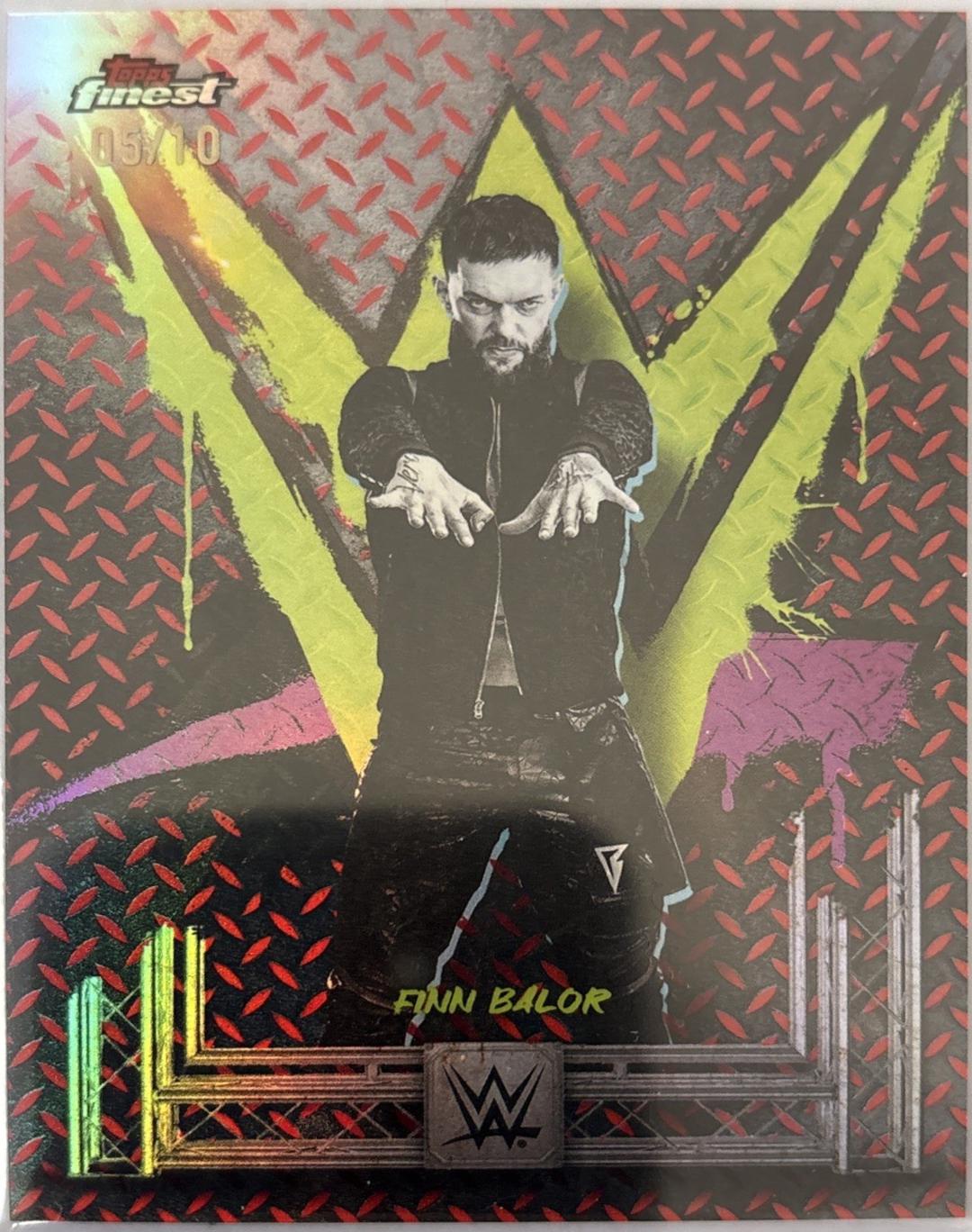 Finn Balor [Red Refractor] #37