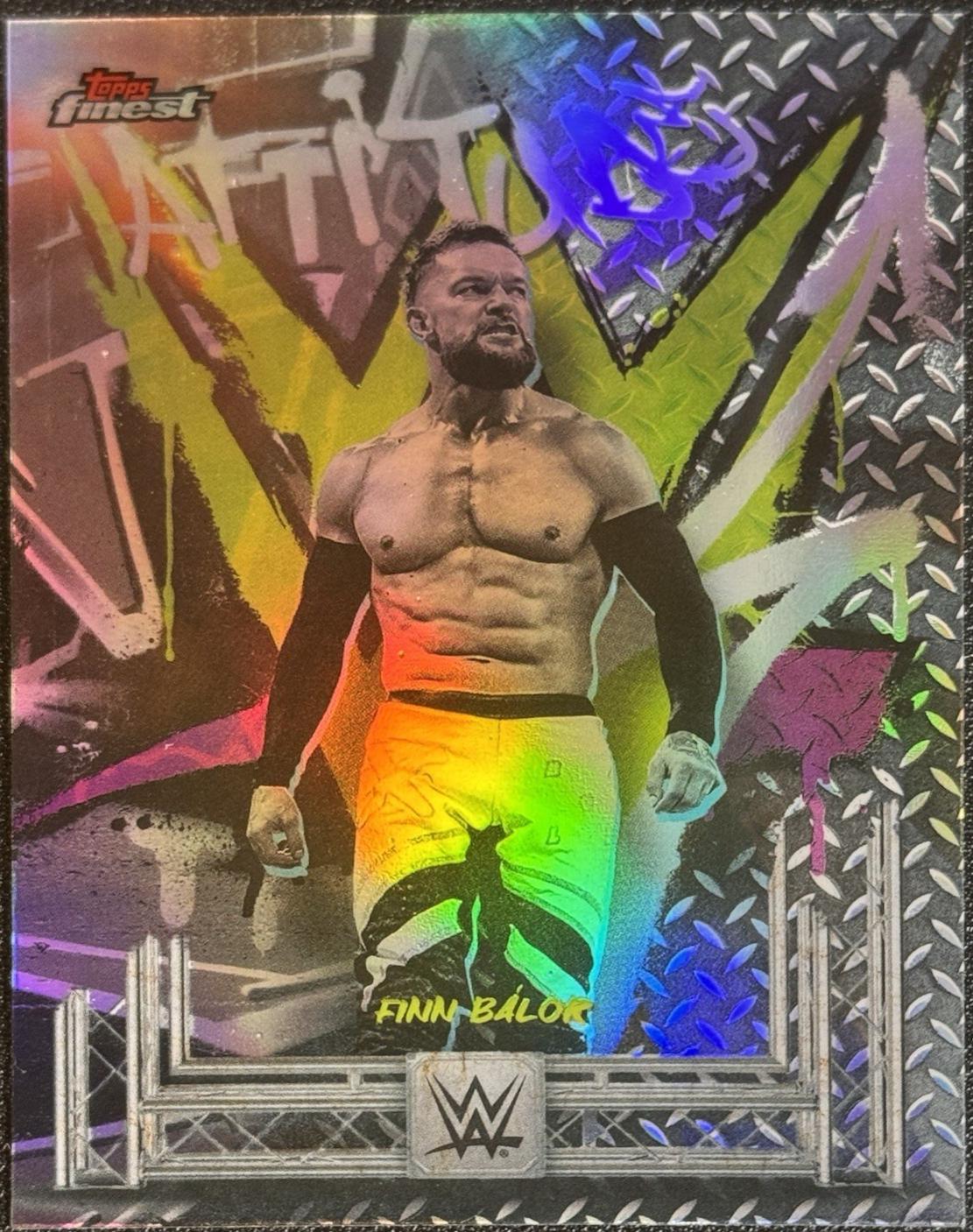 Finn Balor [Refractor] #237