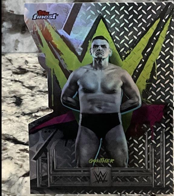 Gunther [Die-Cut Refractor] #113