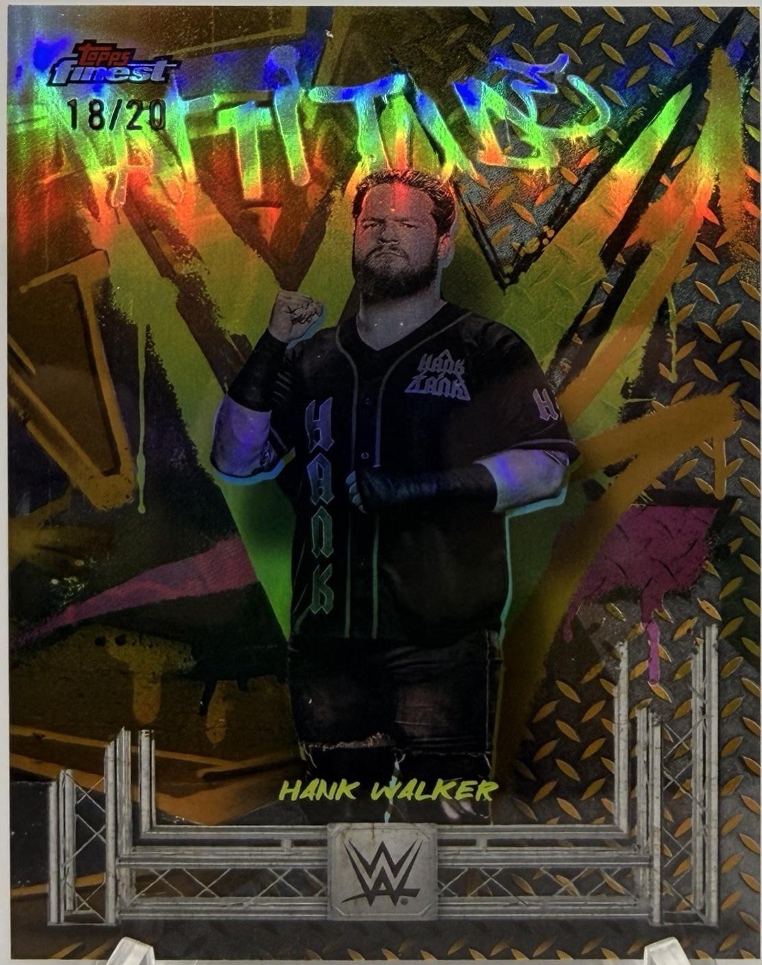 Hank Walker [Gold Refractor] #209