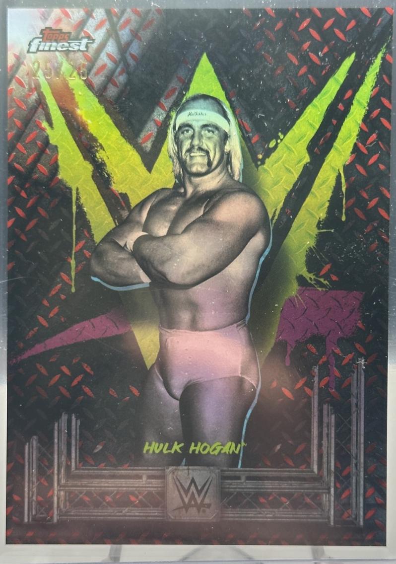 Hulk Hogan™ [Red Black Vapor Refractor] #85