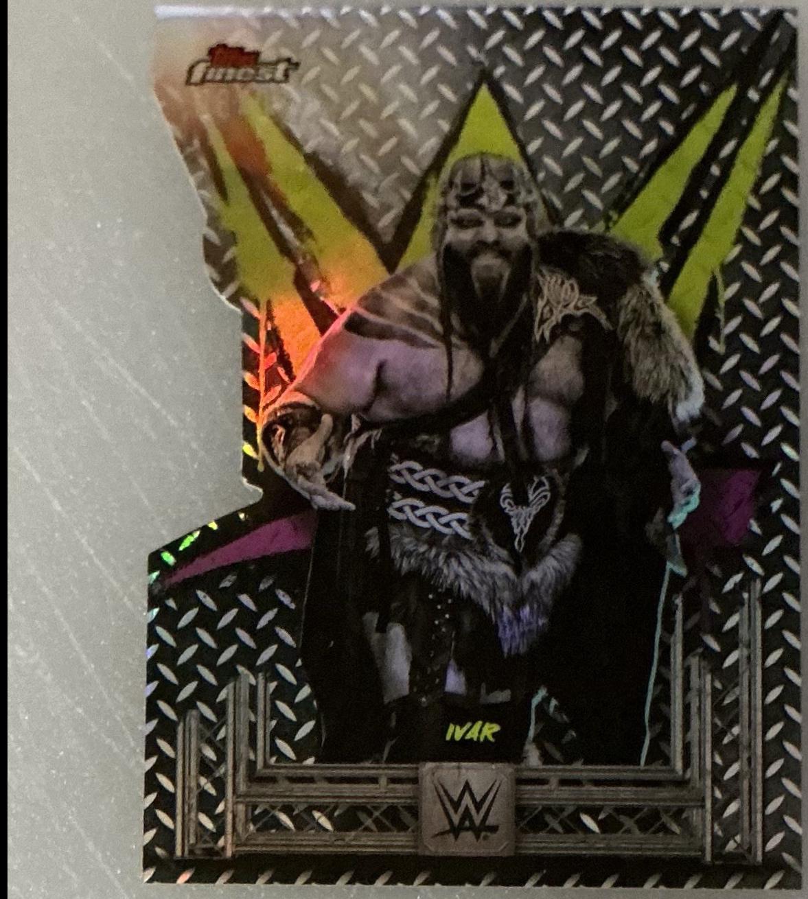Ivar [Die-Cut Refractor] #78
