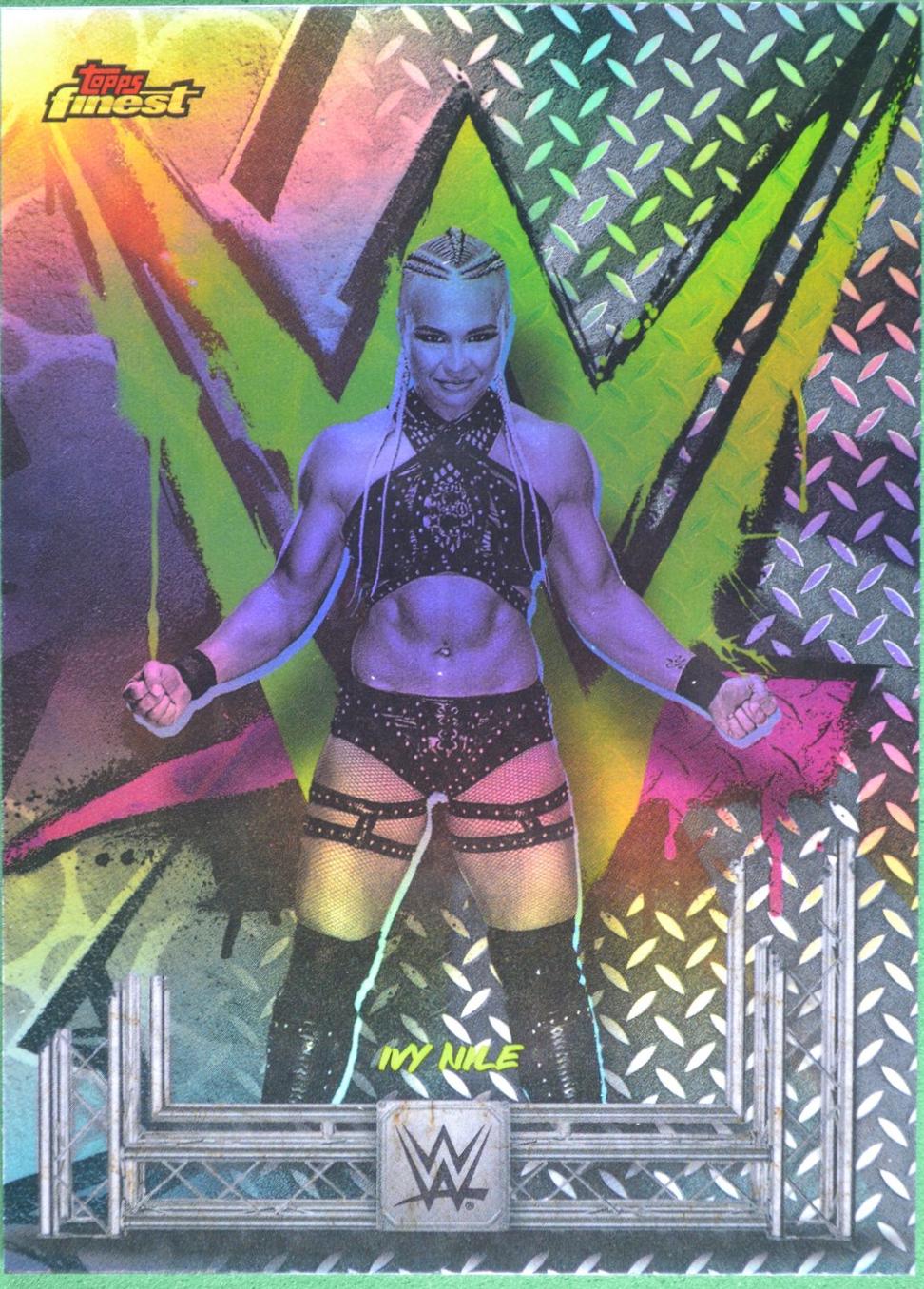 Ivy Nile [Refractor] #167