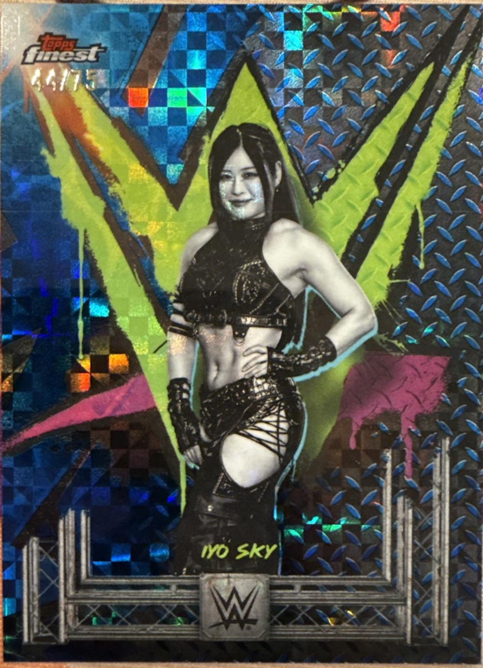 Iyo Sky [Blue Checkerboard Refractor] #118